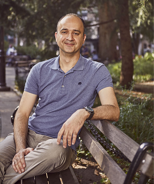 Kamyar Moud