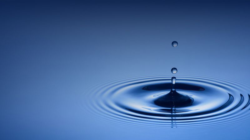 Close up of a water drop with ripples