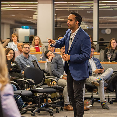 Neil Pasricha speaking at SmithToronto